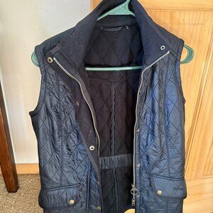 Barbour Quilted Utility Vest in Navy – Size US 8 / UK 12 Women's